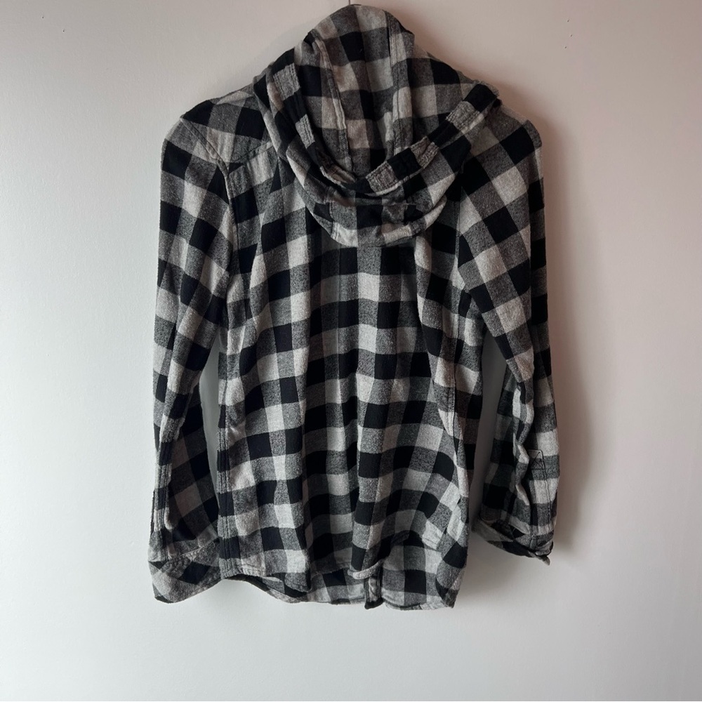 ARITZIA TNA Plaid Flannel Button-up Shirt with hood - Picture 2 of 7